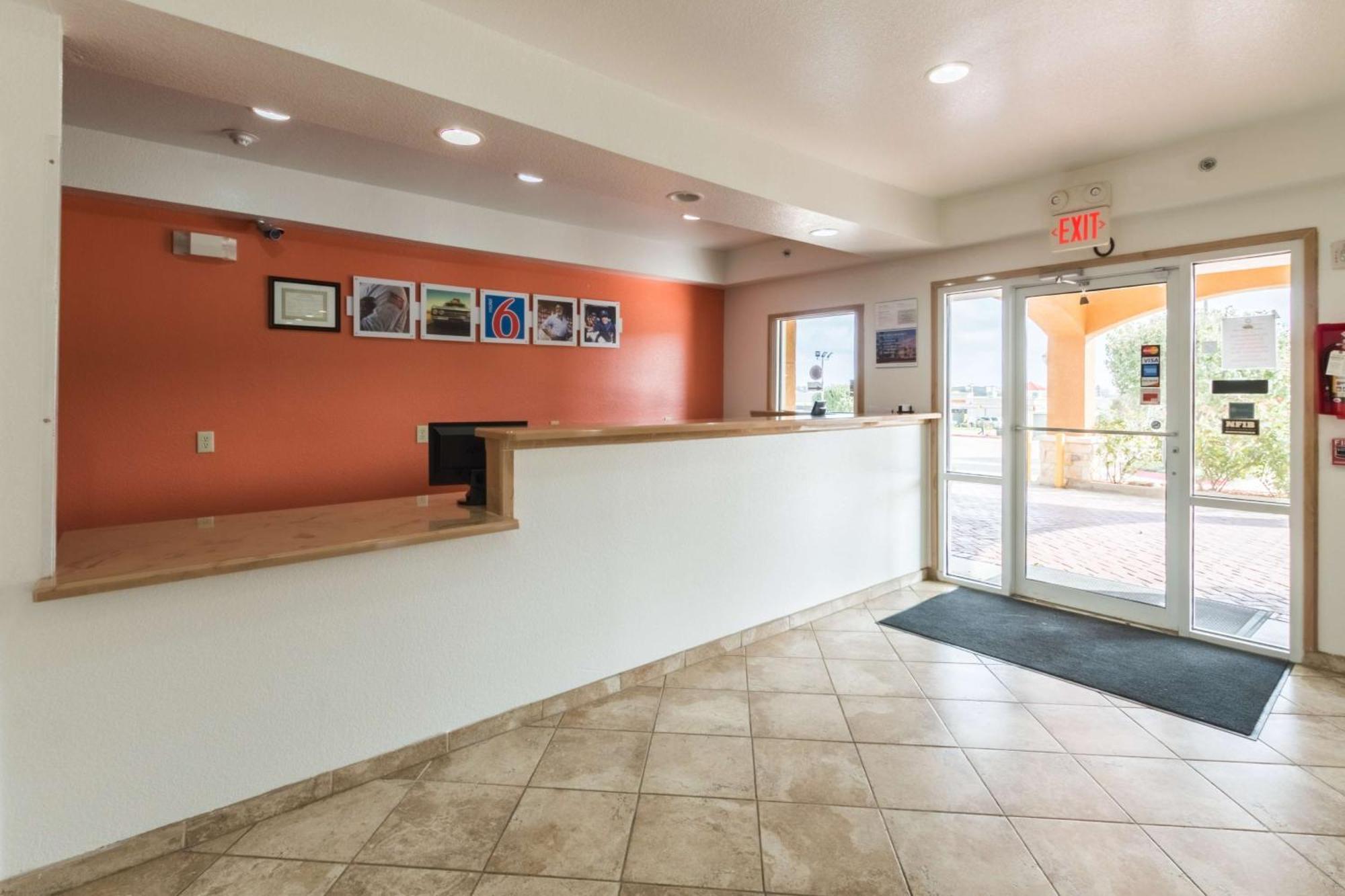 Motel 6 Alvarado Tx Eksteriør bilde