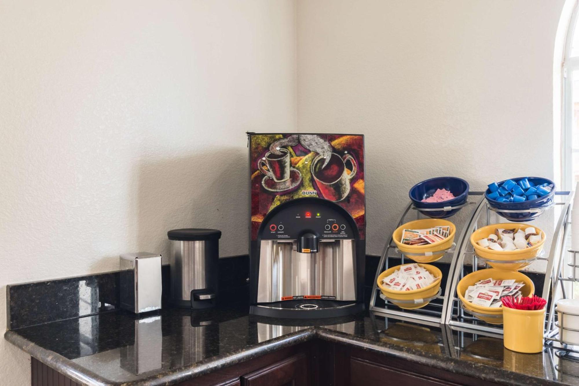 Motel 6 Alvarado Tx Eksteriør bilde